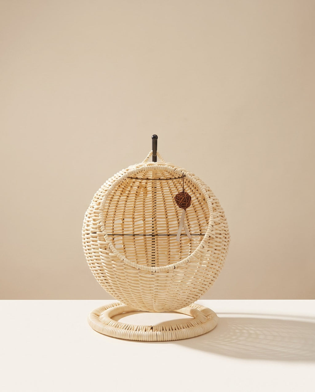 Ovi Woven Hanging Bed