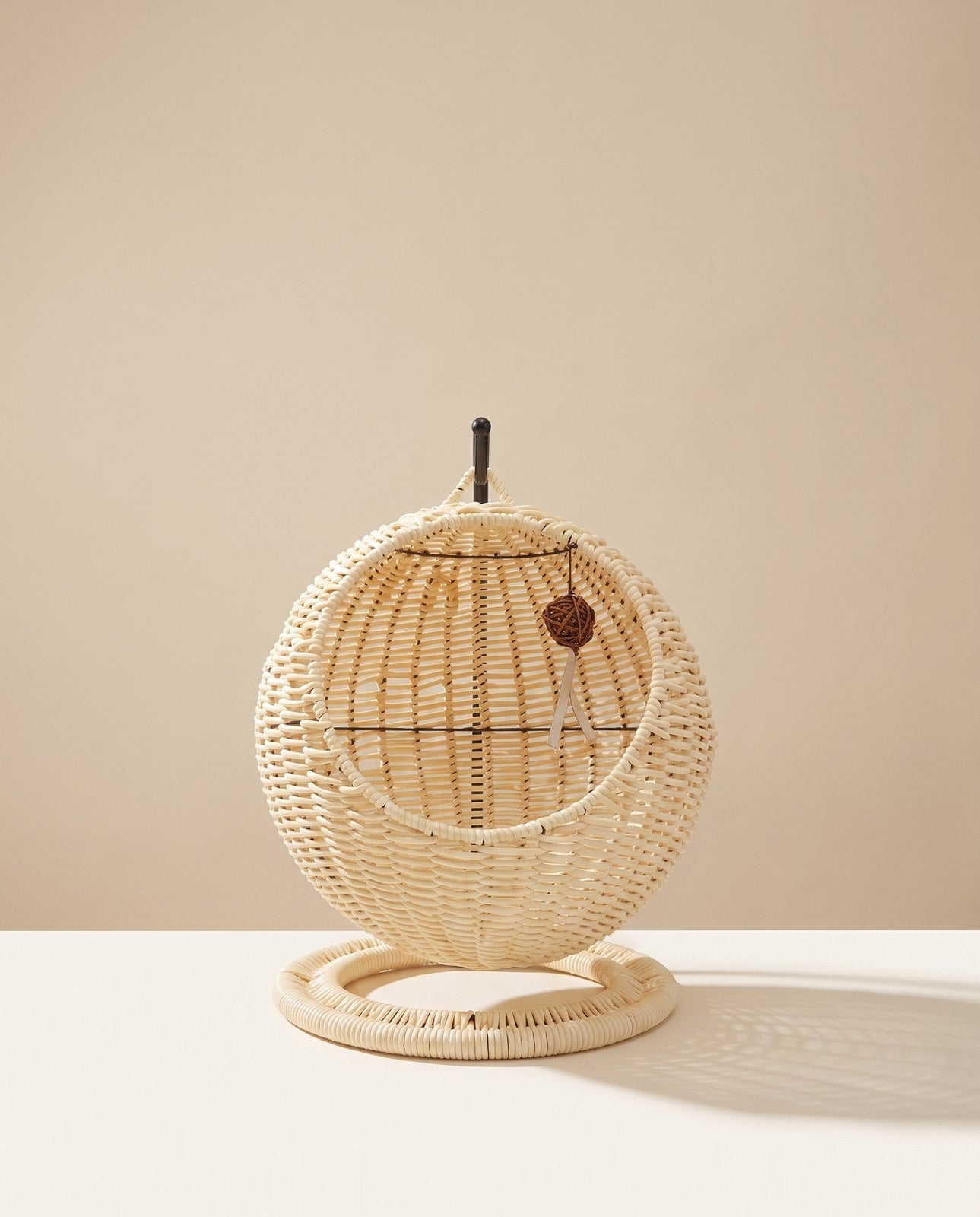Ovi Woven Hanging Bed
