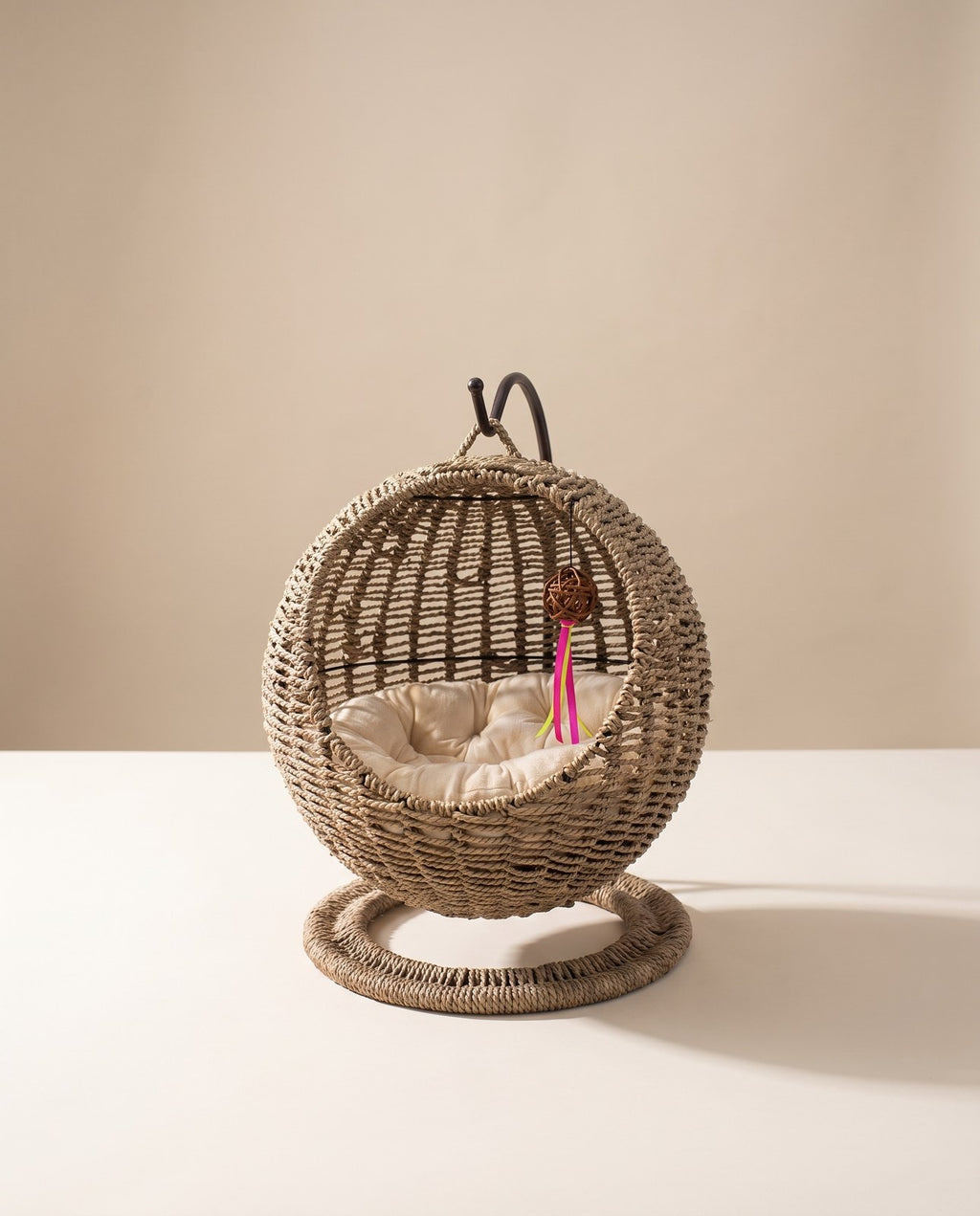 Ovi Woven Hanging Bed