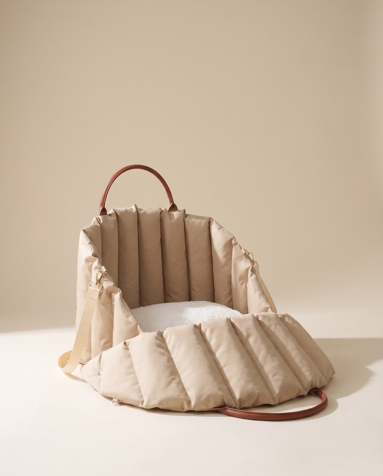 Elva Travel Carrier