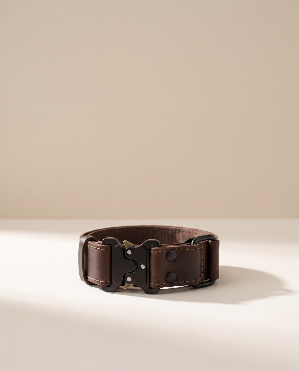 Halden Leather Collar